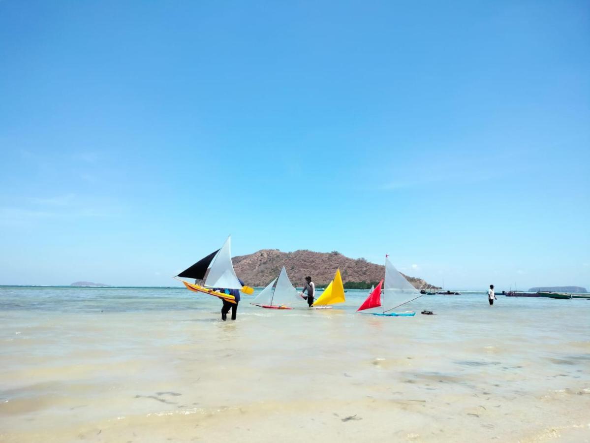 Boneputeh Homestay Taliwang Luaran gambar