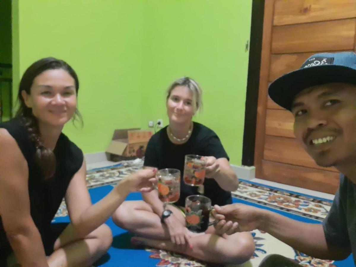 Boneputeh Homestay Taliwang Luaran gambar