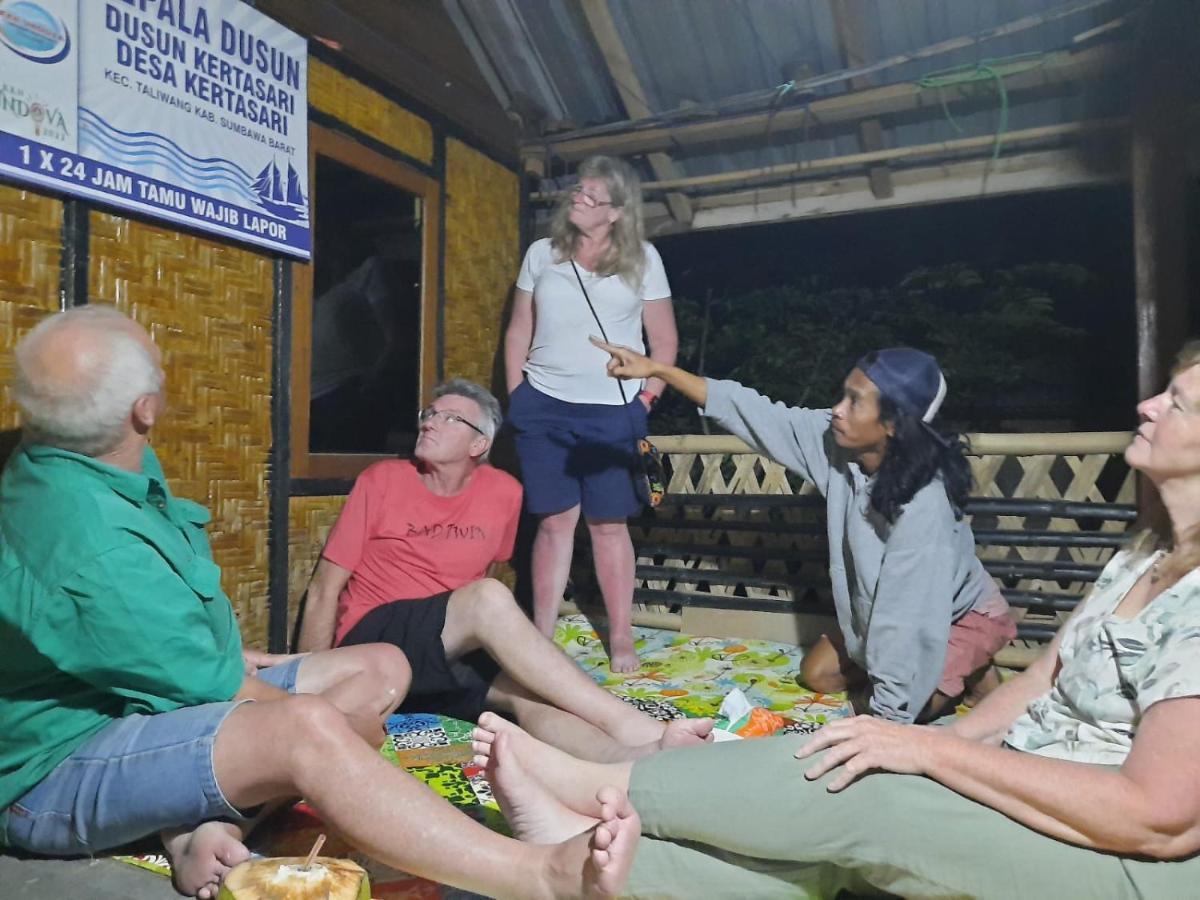 Boneputeh Homestay Taliwang Luaran gambar