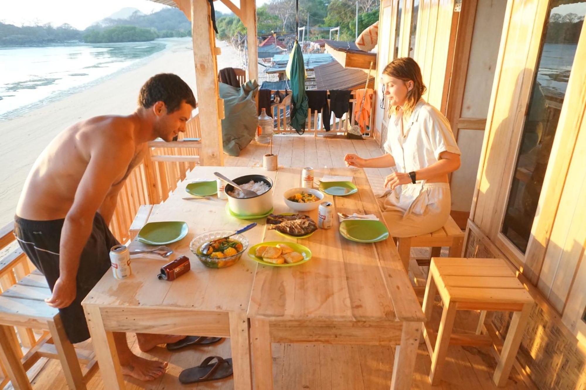 Boneputeh Homestay Taliwang Bilik gambar